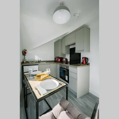Village View Flat In Bowness, Lake District Apartment